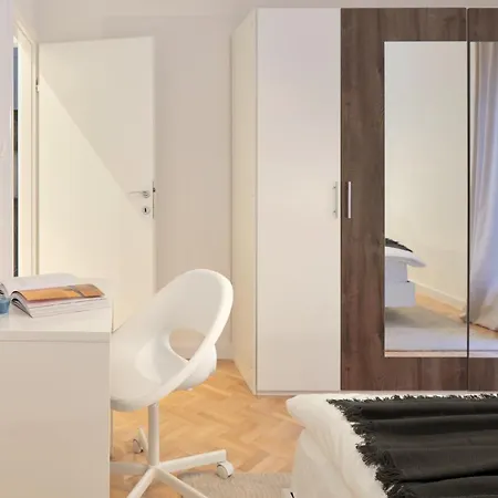 Apartment By Cvita Split