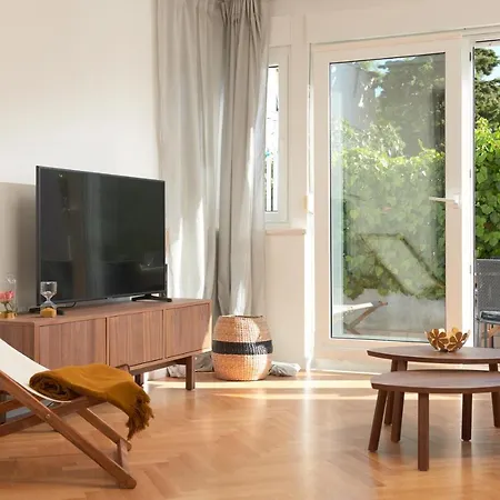 Apartment By Cvita Split